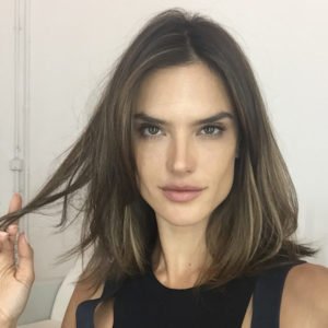 1448477850-alessandra-square-new-lob